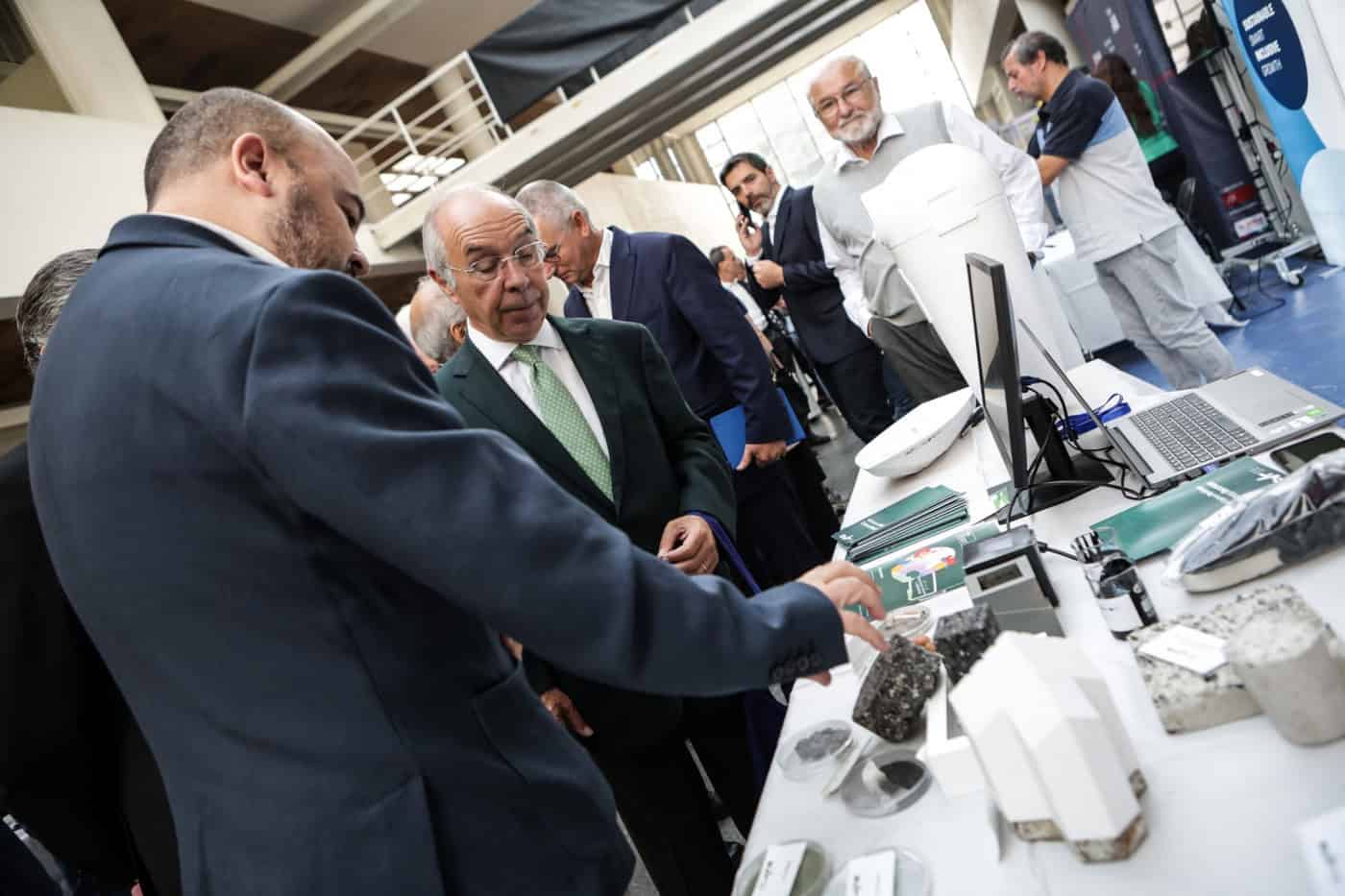 Marques Mendes quer "país a respirar ambição" made in UMinho