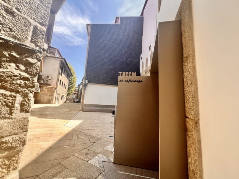 Torre da Alfândega volta a encerrar ao público para melhorar condições de segurança