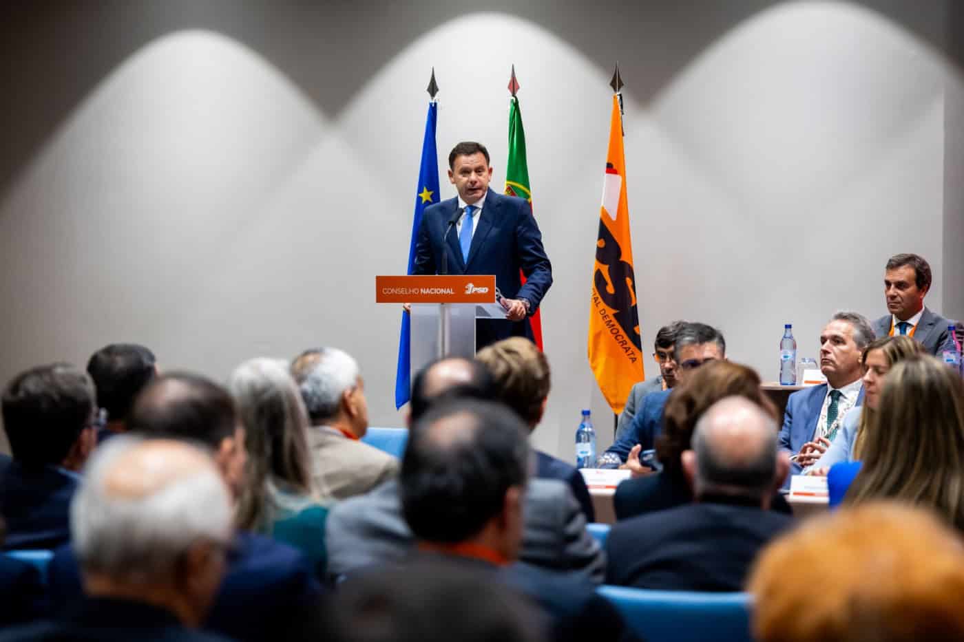 Primeiro-ministro afasta governar em duodécimos em caso de “chumbo” do OE2025