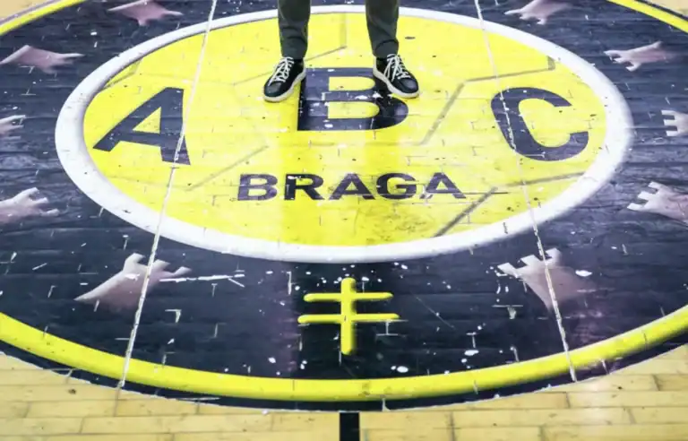 ABC vence Póvoa AC e sobe ao topo da tabela classificativa