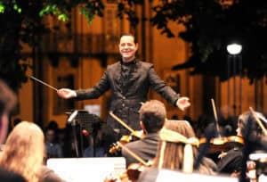 Maestro Filipe Cunha vai dirigir orquestra em Itália