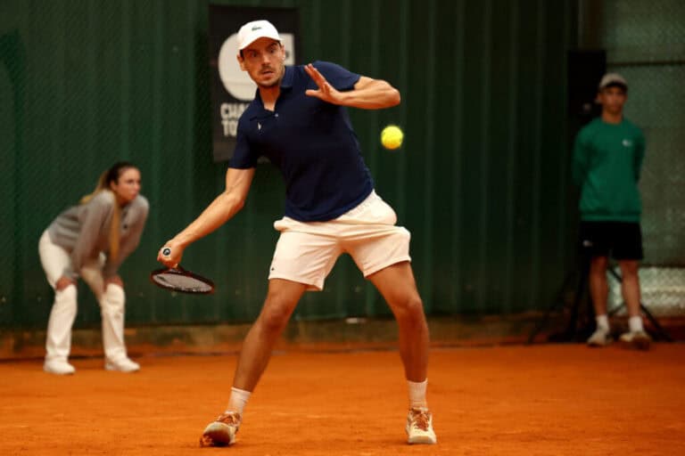 Domingues bate Elias em duelo de tenistas portugueses, Rocha despede-se do Braga Open&nbsp;