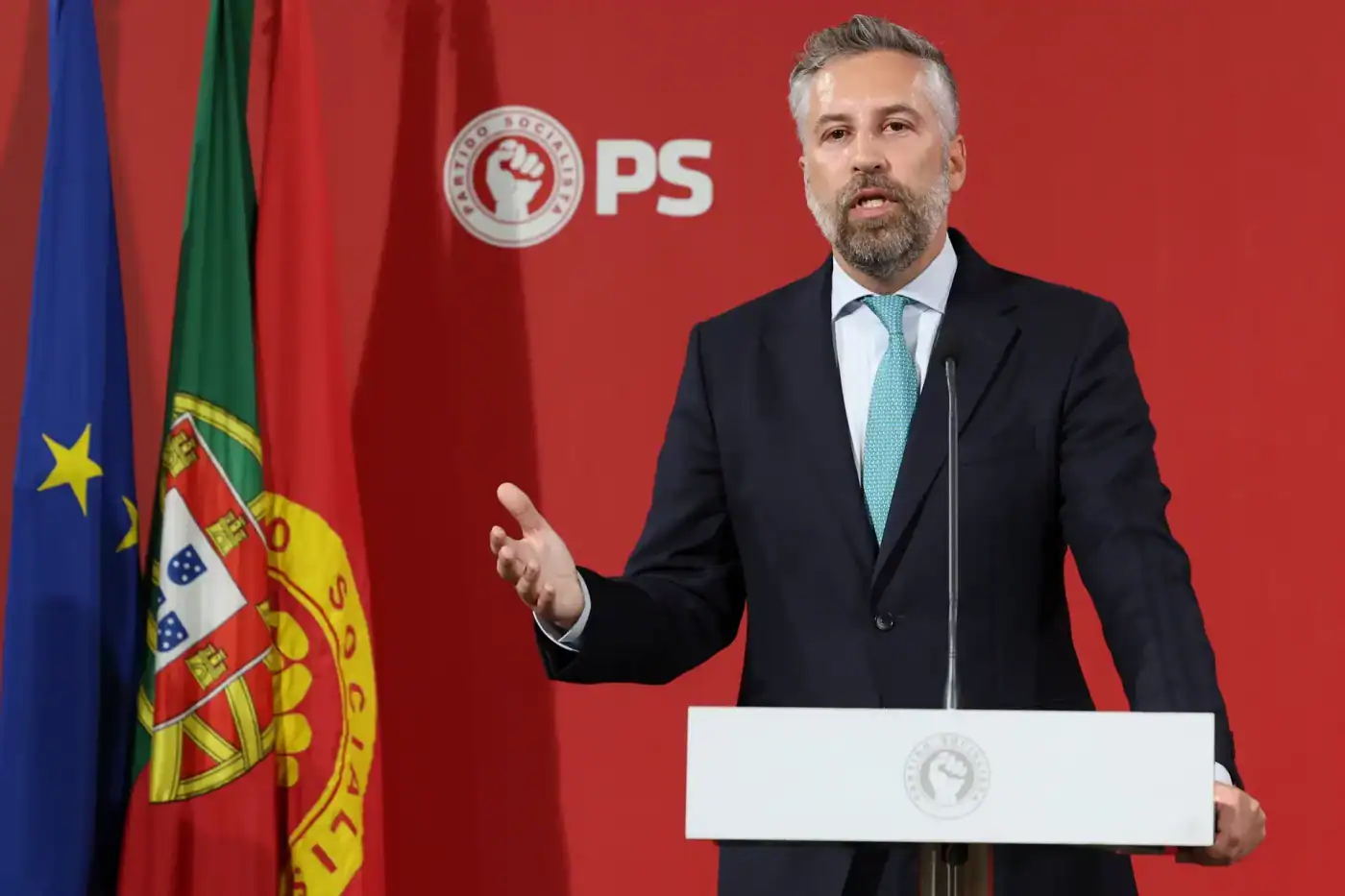 PS decide voto no orçamento na segunda-feira