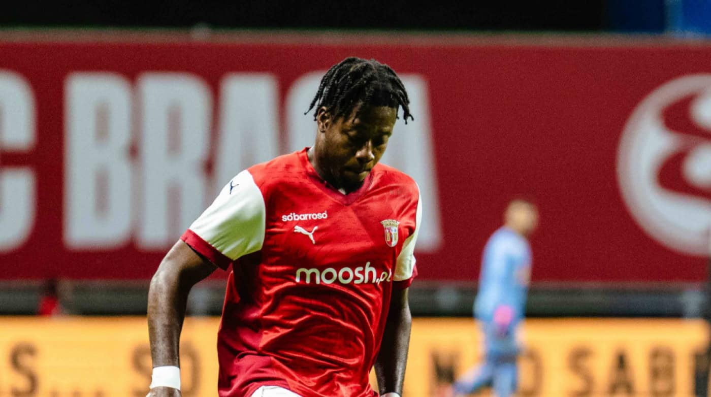 Arrey-Mbi lesiona-se ao serviço da seleção alemã