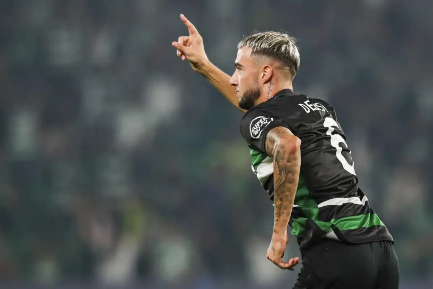 Futebolistas com salários milionários têm desconto de 15 mil euros no IRS Jovem