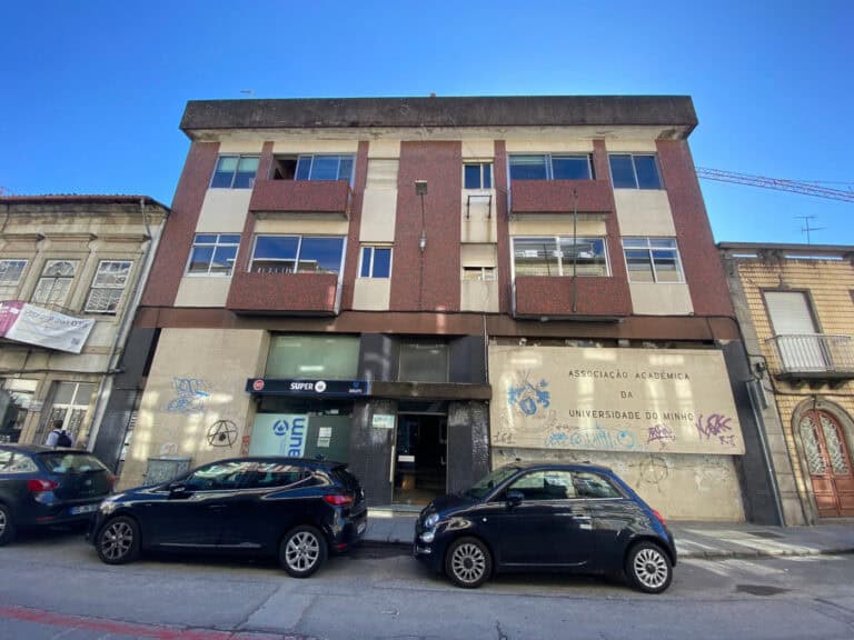 Reitor admite alienar edifício da Rua D. Pedro V para apoiar AAUMinho