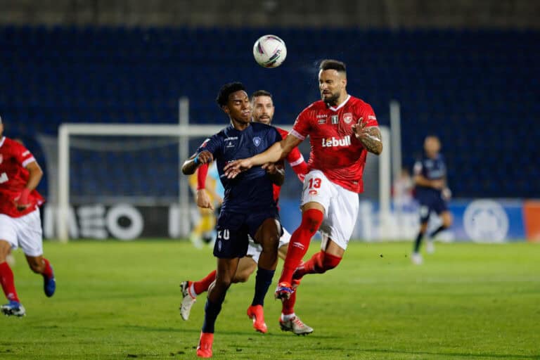 Gil Vicente perde nos Açores e desce ao 10.º lugar do campeonato