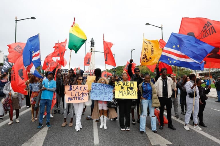 Milhares preenchem a Avenida da Liberdade a exigir justiça para Odair&nbsp;