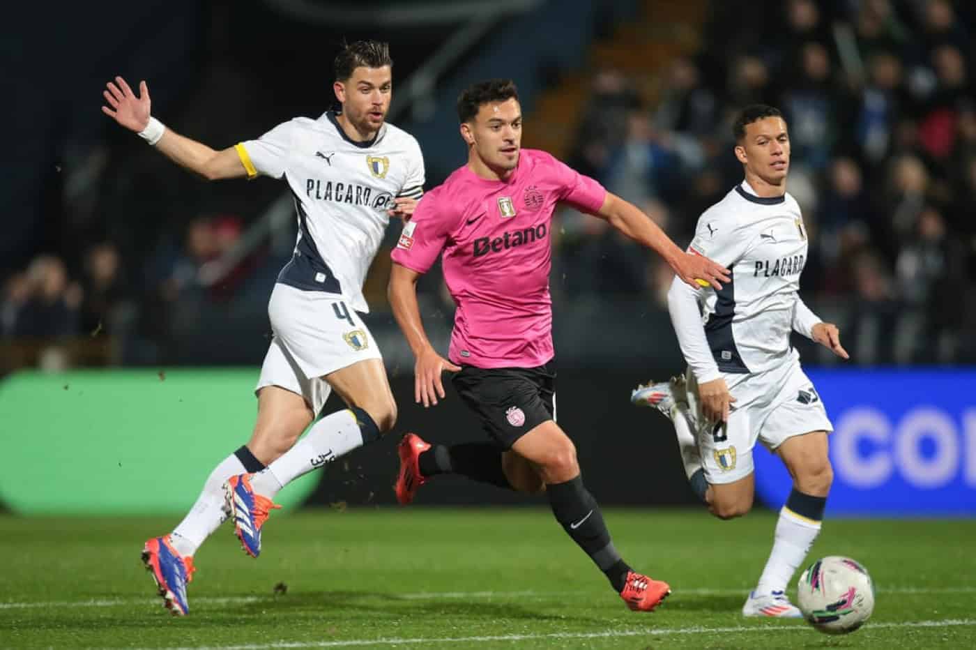 FC Famalicão perde na receção ao líder Sporting e segue no 8.º lugar