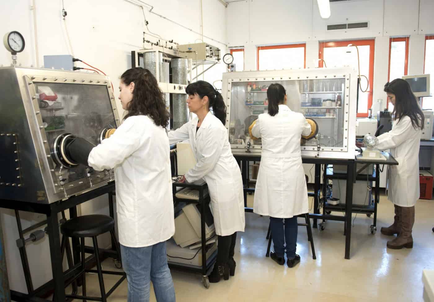 UMinho cria janela que muda de cor para melhorar a eficiência energética