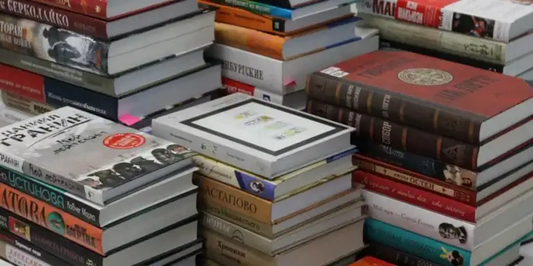 Programa Cheque-Livro começa hoje para cerca de 220 mil jovens de 18 anos&nbsp;