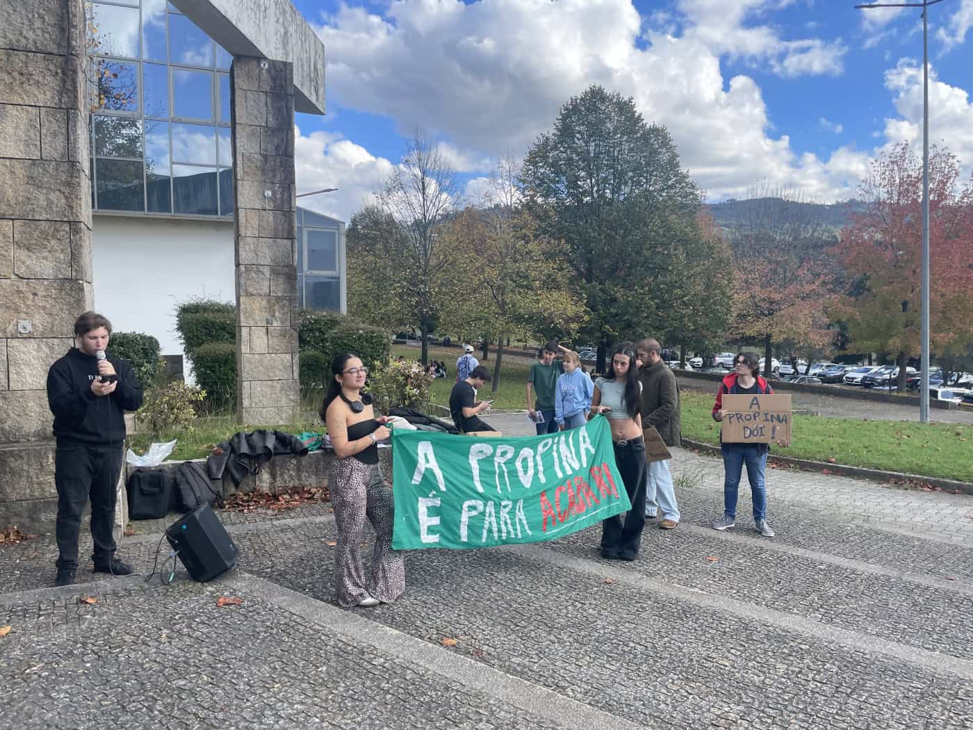 AAUMinho. Há um novo movimento a preparar um programa eleitoral