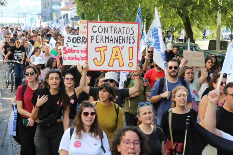Corte de financiamento da FCT é para a ABIC um "sinal político" negativo para a ciência