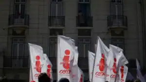 Trabalhadores do Norte e Centro exigiram no Porto melhores salários e serviços públicos&nbsp;