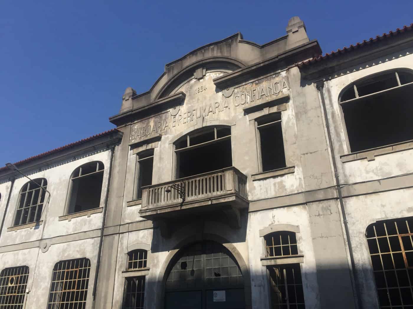 ABB retira ação que contestava em tribunal a adjudicação da Confiança