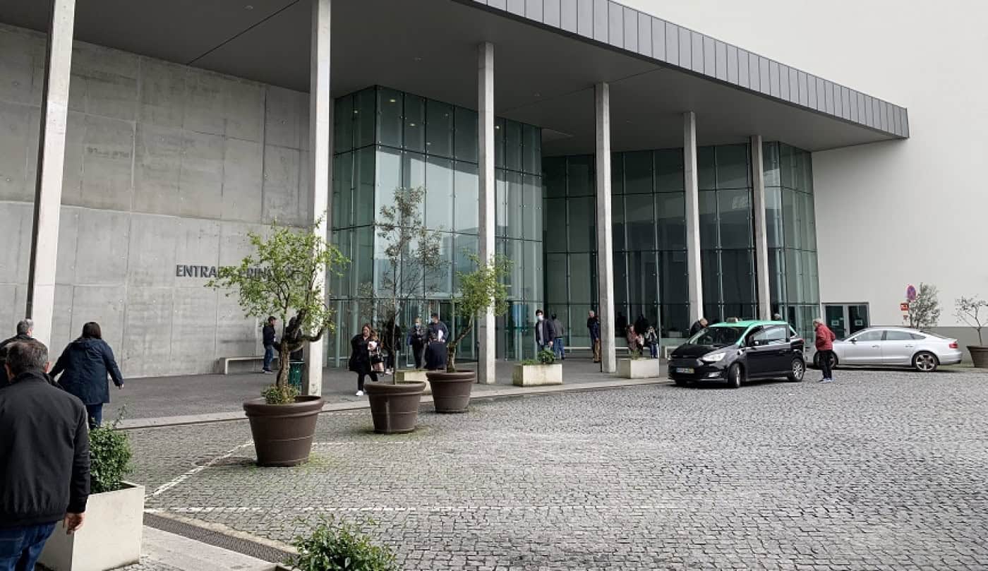 Diretor executivo do SNS diz que hospitais estão a preparar-se para aumento da procura no inverno