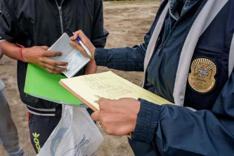 Novo pedidos de asilo recuam quase 25% em agosto na UE