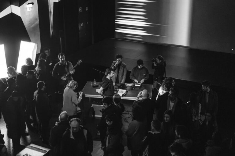 ‘Clube de Inverno’ organiza sessões exploratórias de música eletrónica e arte digital