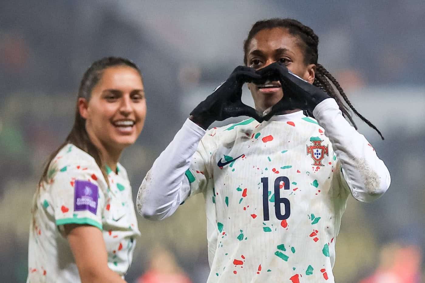 Portugal vence na Chéquia e apura-se para o Europeu feminino