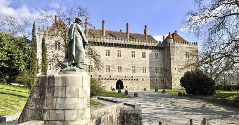 Paço dos Duques de Guimarães em obras a partir de segunda-feira