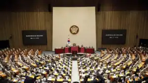 Parlamento sul-coreano aprova a destituição do Presidente Yoon Suk-yeol&nbsp;