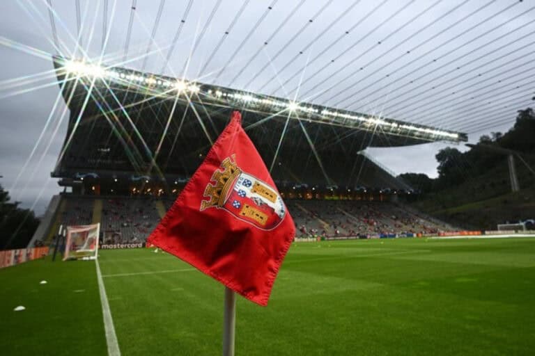 Jogo entre SC Braga e Casa Pia será à porta aberta