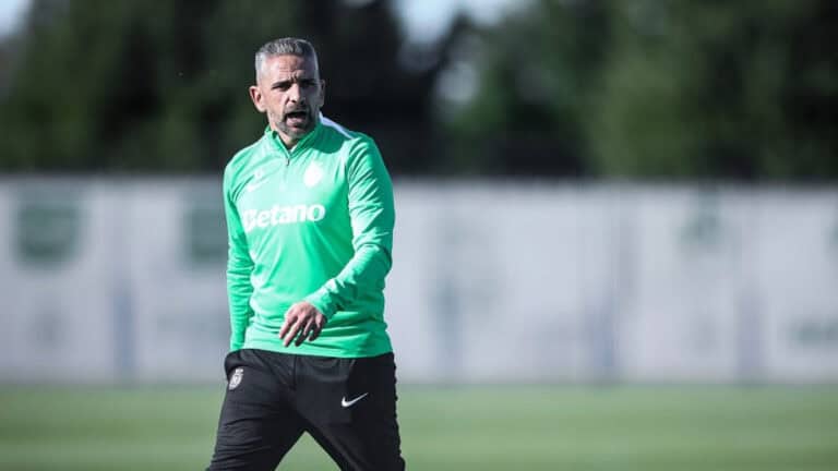 "Não vou chegar e fazer magia, não sou mágico. Atitude dos jogadores fará a diferença"