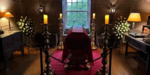 Ministra da Cultura considera indiferente celebrar Eça em Lisboa ou em Baião&nbsp;