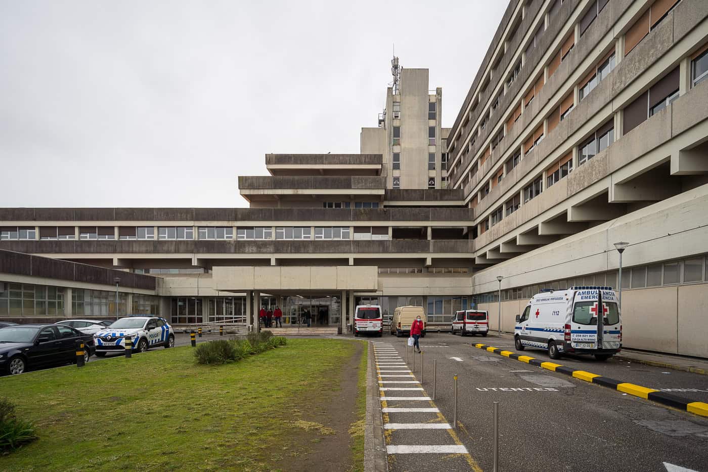 Infiltrações de água afetam atividade programada do Hospital de Santa Luzia&nbsp;