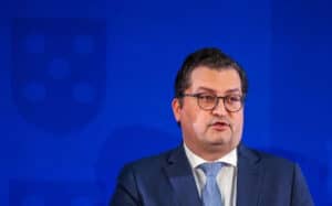 Governo aprova 30 medidas para o Fisco