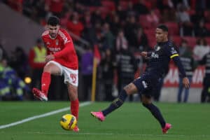 Famalicão perde por 4-0 em casa do Benfica