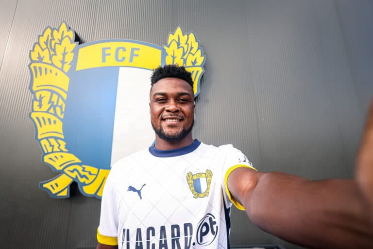 Pedro Bondo assina pelo Famalicão até 2029