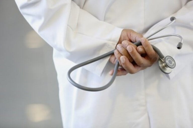 Bastonário diz que há falta de médicos no SNS e defende um verdadeiro plano de atração