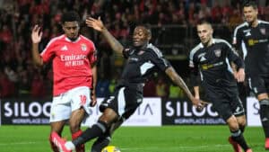 Benfica perde com Casa Pia e Sporting vence Nacional