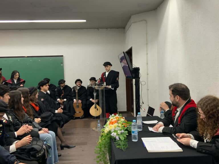 Reabilitação das salas dos grupos culturais na atual sede da AAUMinho é prioridade da ARCUM