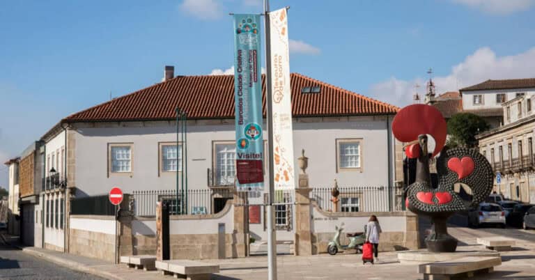 'Uma coleção dos Diabos' do colecionador José Santos Silva no Museu de Olaria de Barcelos