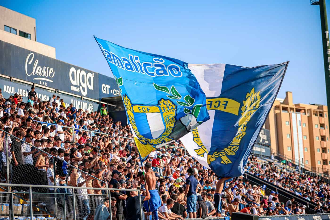 FC Famalicão lança novo hino inspirado no lema "Amor de Perdição"