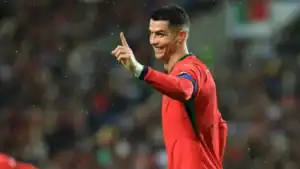 Cristiano Ronaldo atinge os 40 anos como "o maior goleador de sempre"&nbsp;