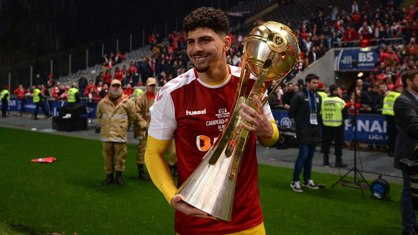 SC Braga empresta guarda-redes Matheus ao Ajax até ao fim da época