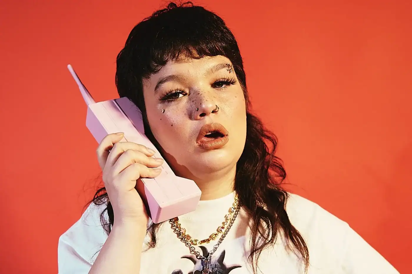 Lola Young confirmada no Vodafone Paredes de Coura 2025&nbsp;