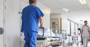 Federação Nacional dos Médicos defende manutenção da gestão pública dos hospitais