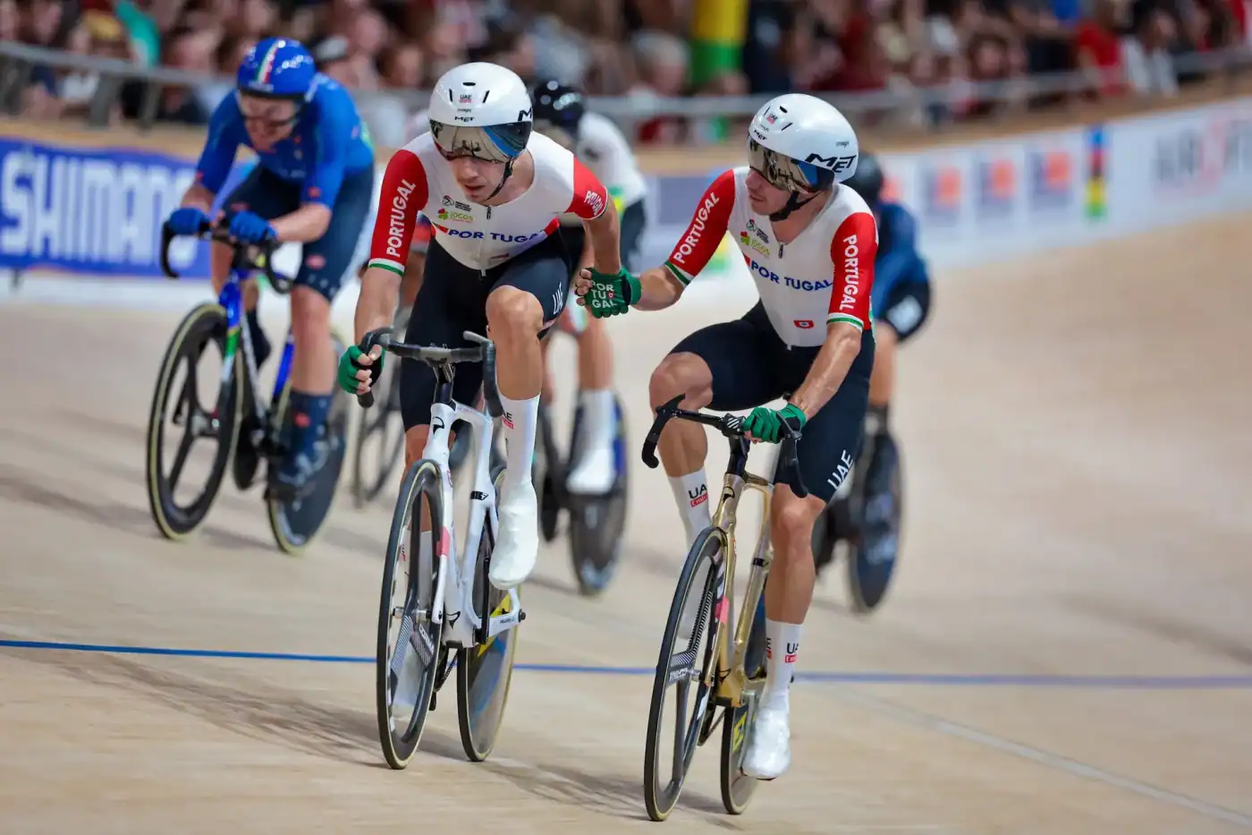 Ciclistas Rui Oliveira e Ivo Oliveira vice-campeões da Europa de madison