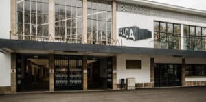 Documentário sobre a Revolução dos Cravos em exibição no Mercado Municipal de Braga