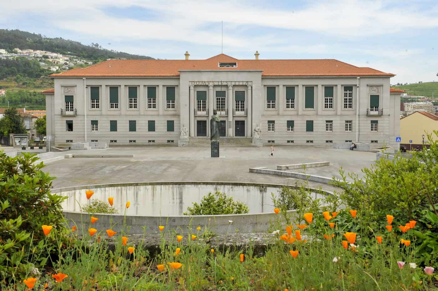 Arranque da construção do Campus da Justiça de Guimarães preocupa autarca