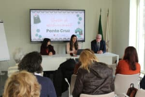 ‘Ponto Cruz’ quer dar nova vida a roupas e promover a inclusão de idosos e desempregados