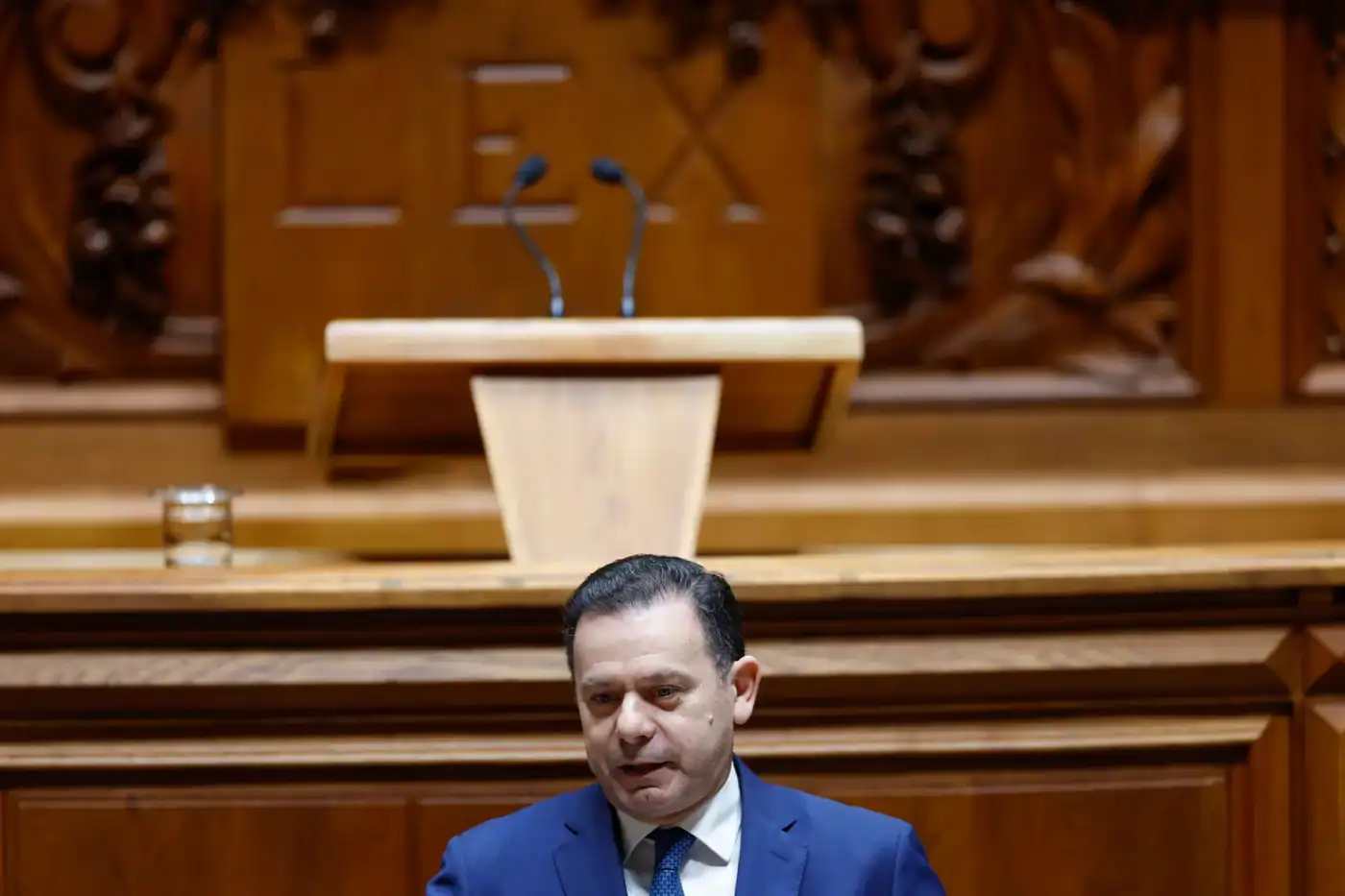 Empresa da família Montenegro divulga clientes, atividades e trabalhadores