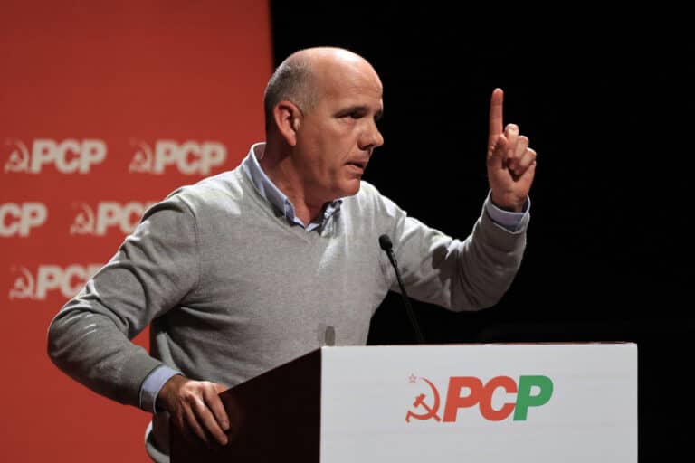 Moção de censura do PCP identifica política do Governo como “principal problema” do país