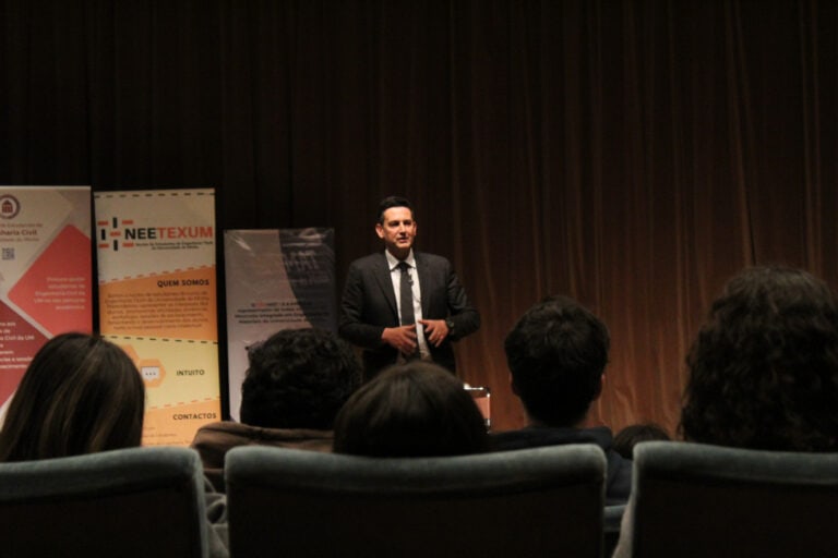 Rui Rocha acredita que o primeiro ministro “se aproximou do fim de linha”