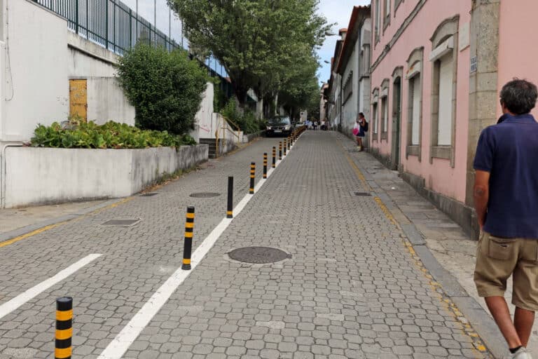 CMB e UMinho reúnem para analisar parque de estacionamento na Rua do Raio&nbsp;