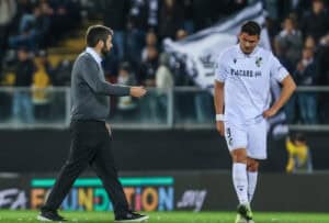 Vitória SC cai na Liga Conferência goleado pelo Bétis na cidade berço